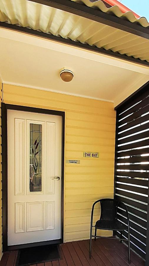 Hotel Mt Larcom Tourist Park Mount Larcom Exterior foto