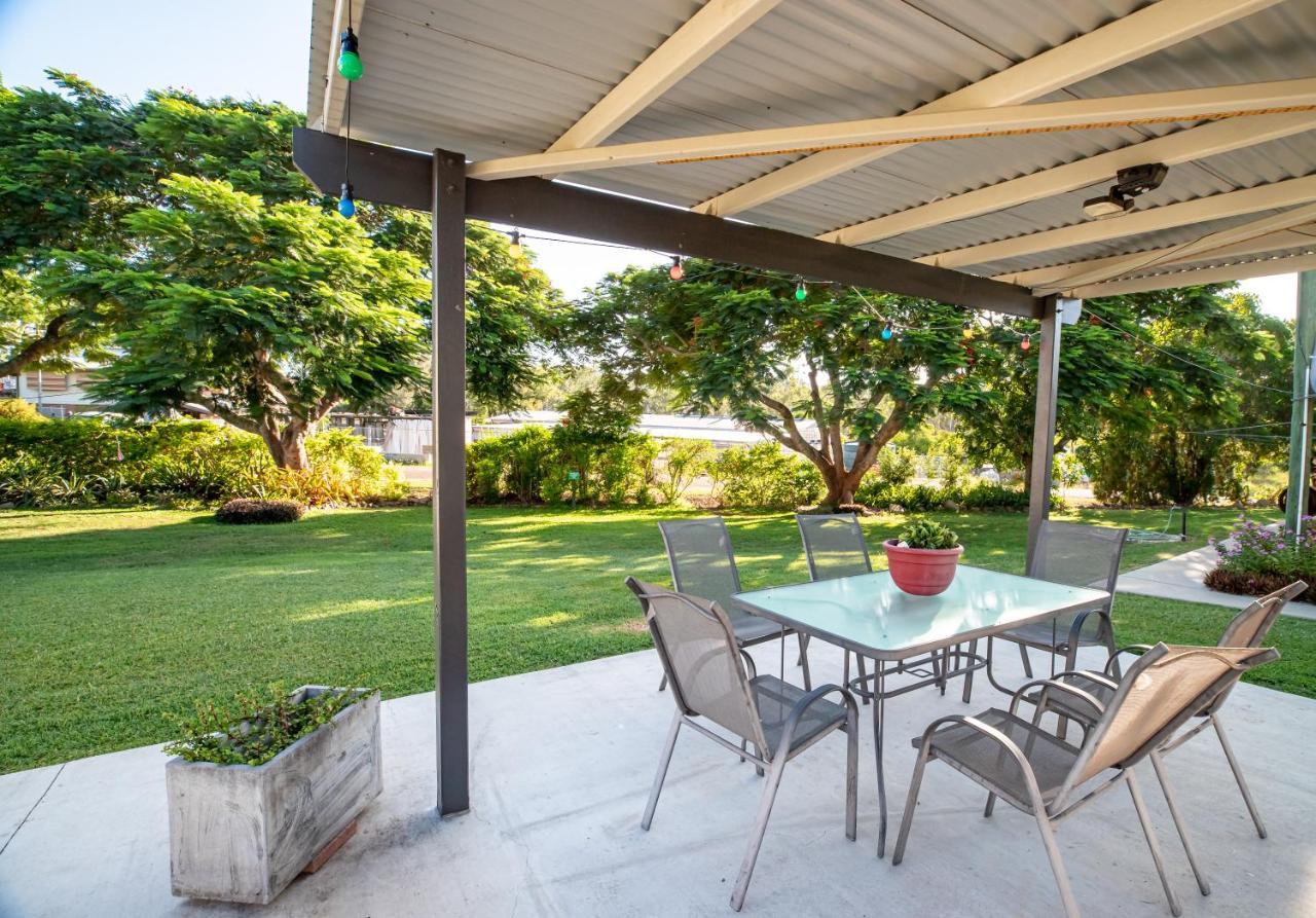 Hotel Mt Larcom Tourist Park Mount Larcom Exterior foto
